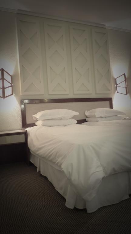 Black Mountain Leisure And Conference Hotel Groothoek Esterno foto