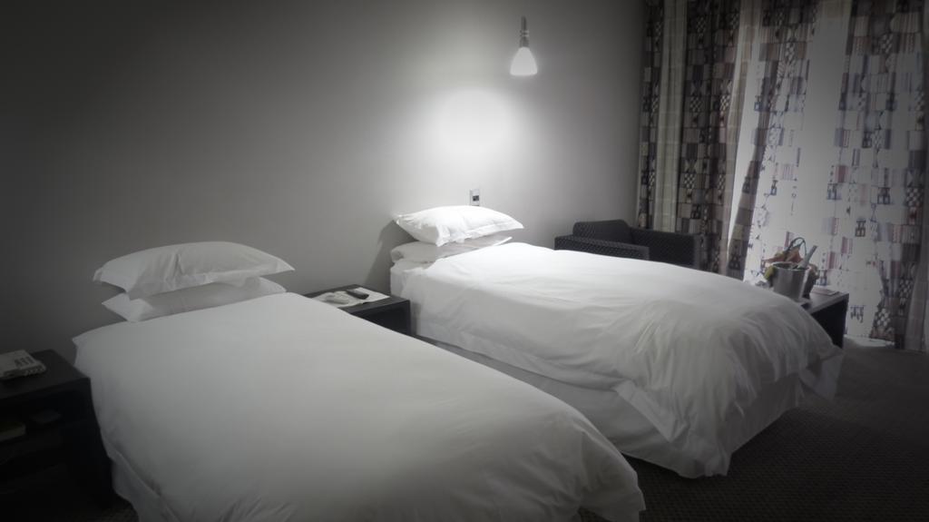 Black Mountain Leisure And Conference Hotel Groothoek Esterno foto