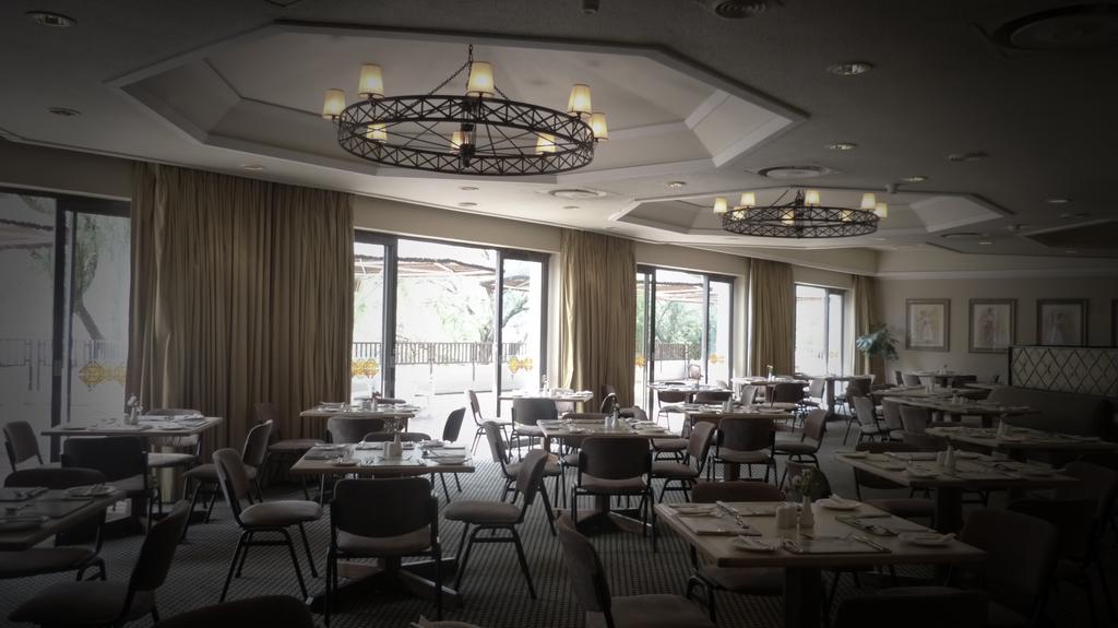 Black Mountain Leisure And Conference Hotel Groothoek Esterno foto
