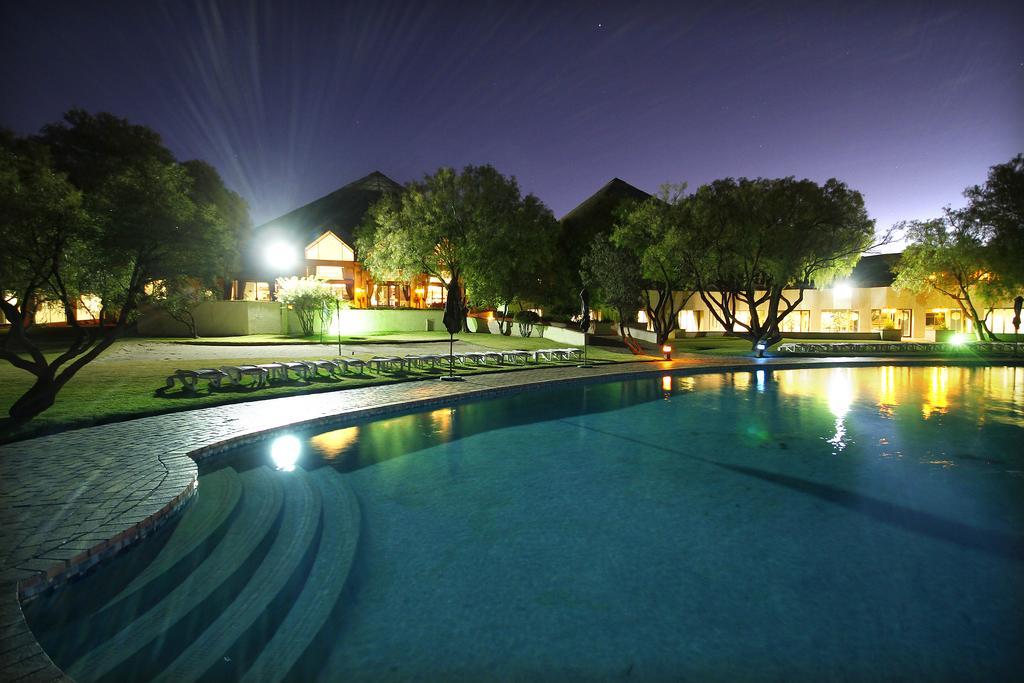 Black Mountain Leisure And Conference Hotel Groothoek Esterno foto