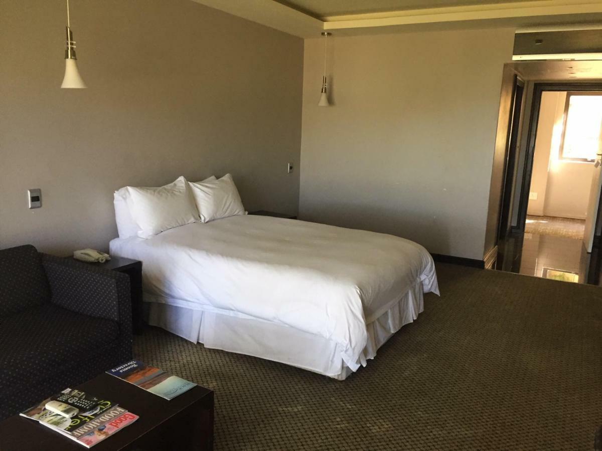 Black Mountain Leisure And Conference Hotel Groothoek Esterno foto