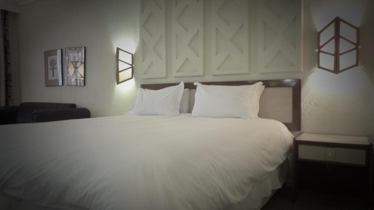 Black Mountain Leisure And Conference Hotel Groothoek Esterno foto