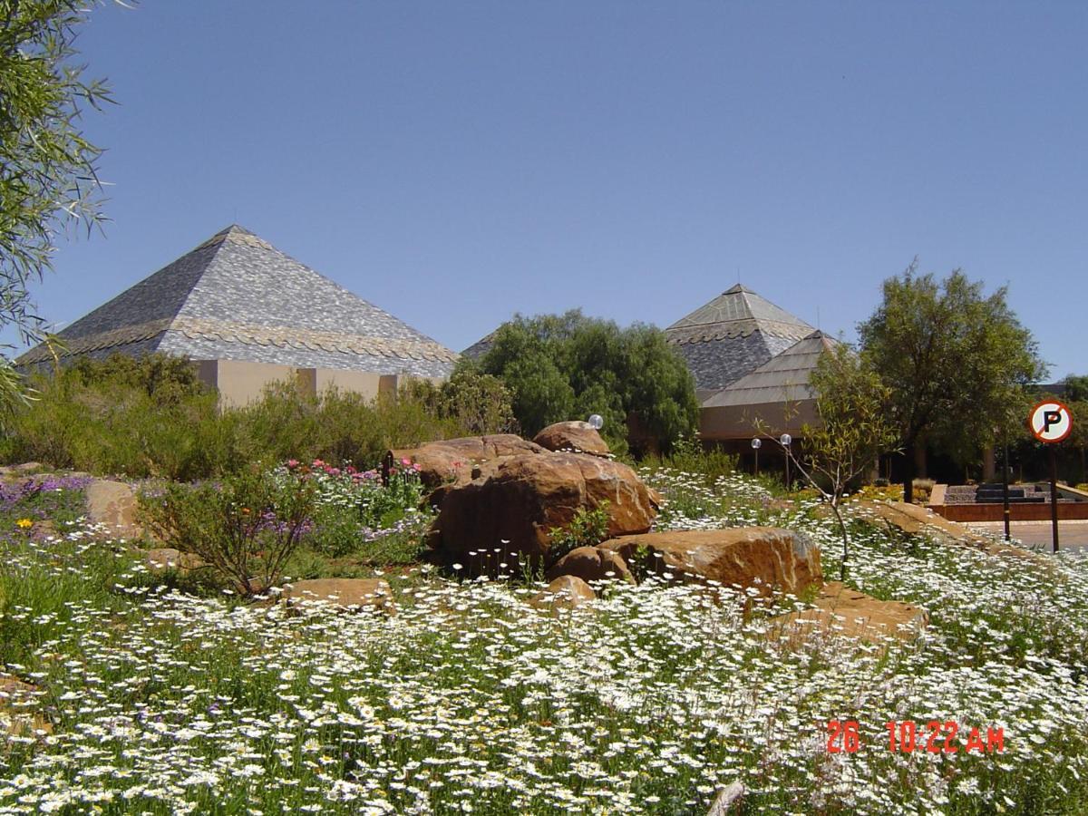 Black Mountain Leisure And Conference Hotel Groothoek Esterno foto