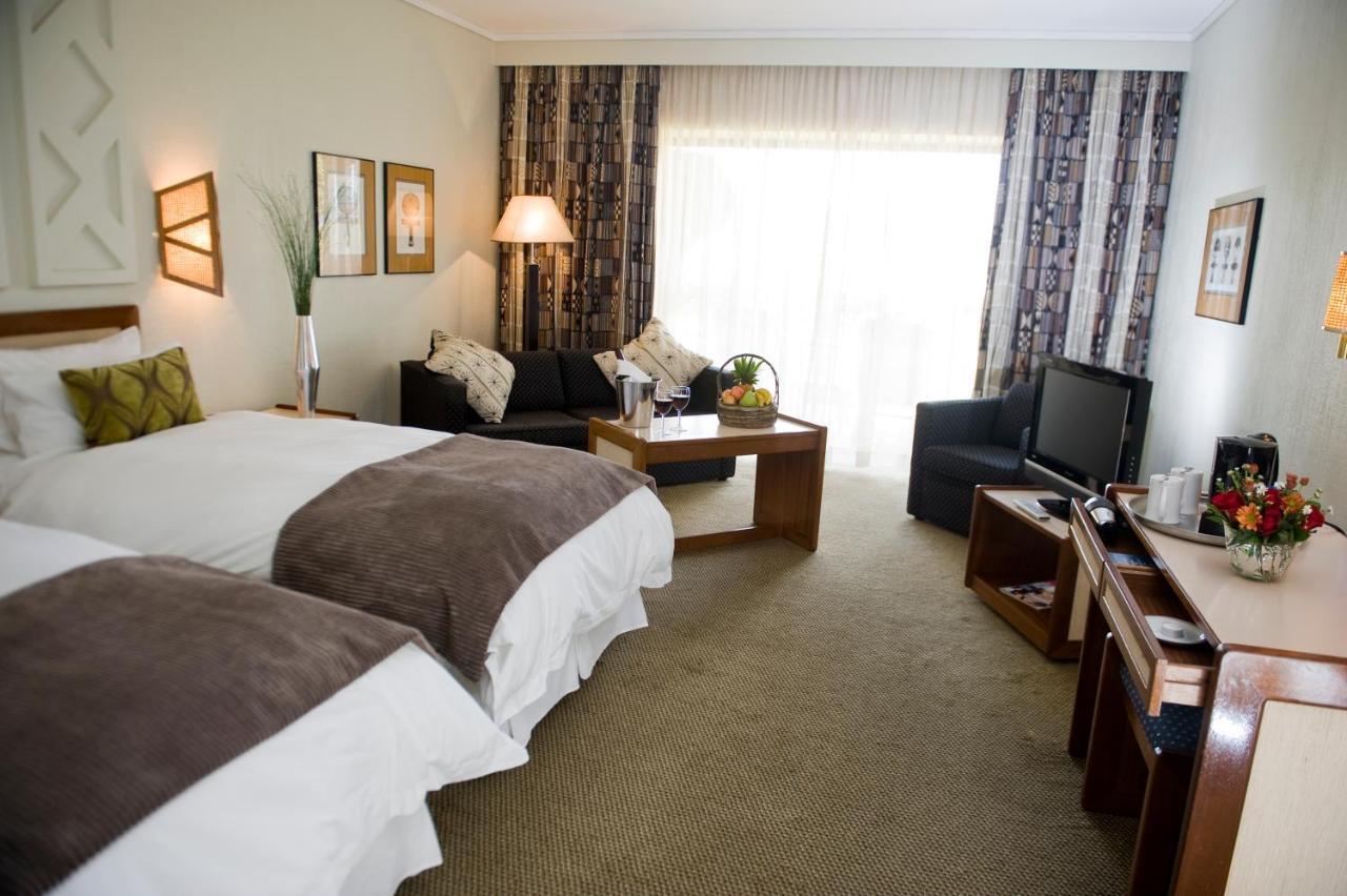 Black Mountain Leisure And Conference Hotel Groothoek Camera foto